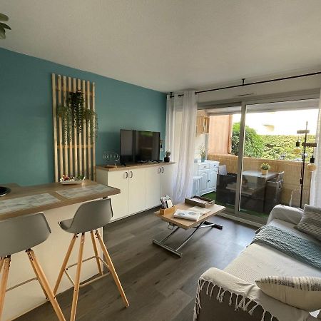 Chaleureux Appartement Face Au Port Sta Lucia, Tout A Pieds, Wifi Saint-Raphaël Dış mekan fotoğraf