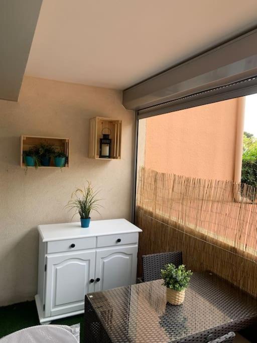 Chaleureux Appartement Face Au Port Sta Lucia, Tout A Pieds, Wifi Saint-Raphaël Dış mekan fotoğraf