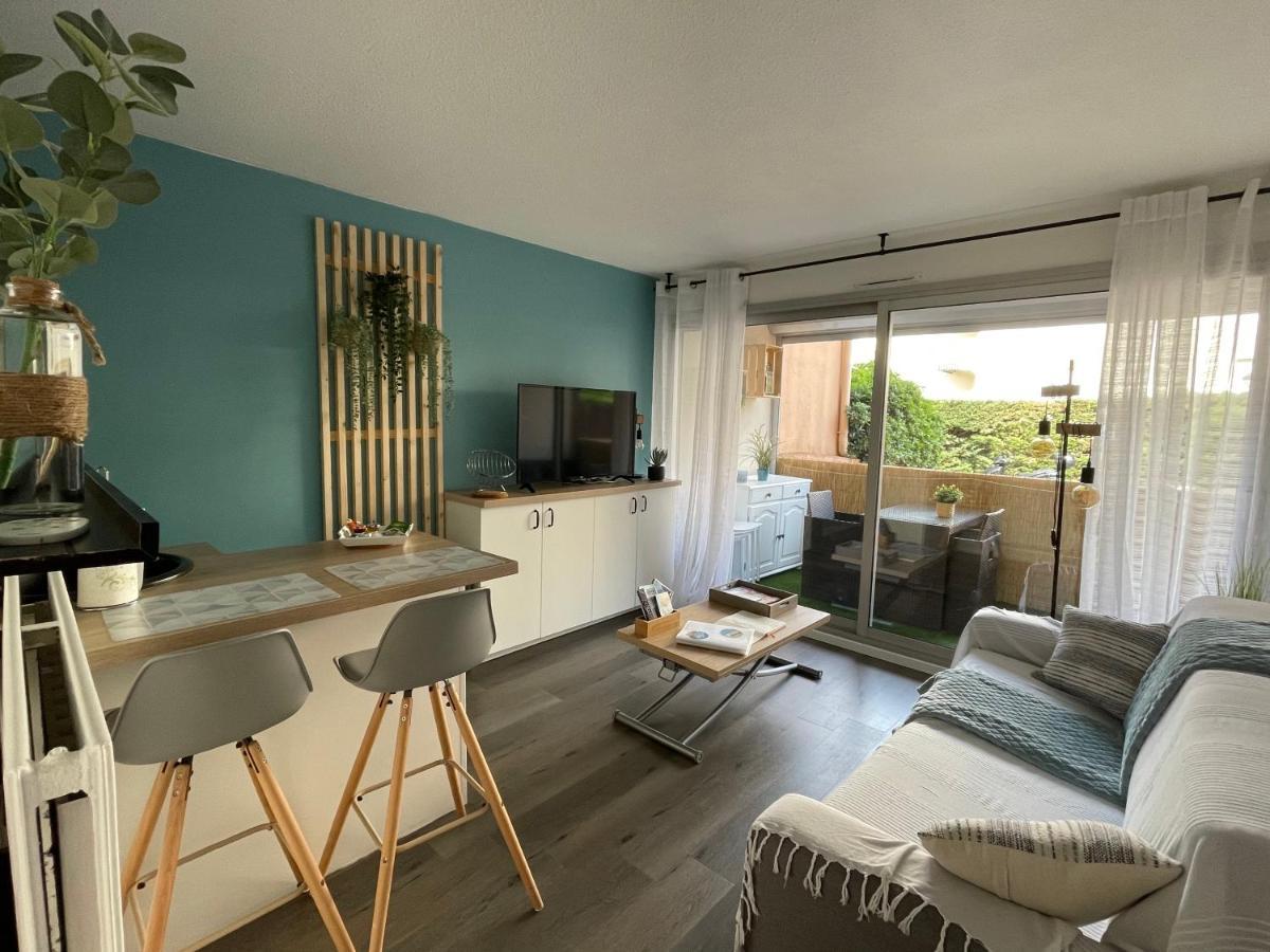 Chaleureux Appartement Face Au Port Sta Lucia, Tout A Pieds, Wifi Saint-Raphaël Dış mekan fotoğraf